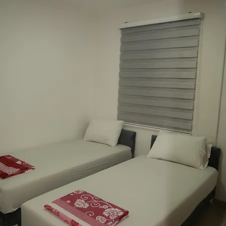 Two Bedroom Apartment In Mostar With Terrace & View Apartman *